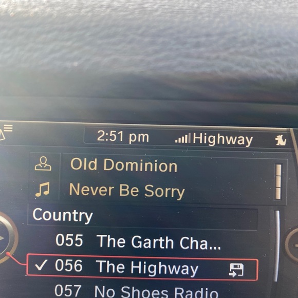 Meet your Posher, Holly - Picture 1 of 1